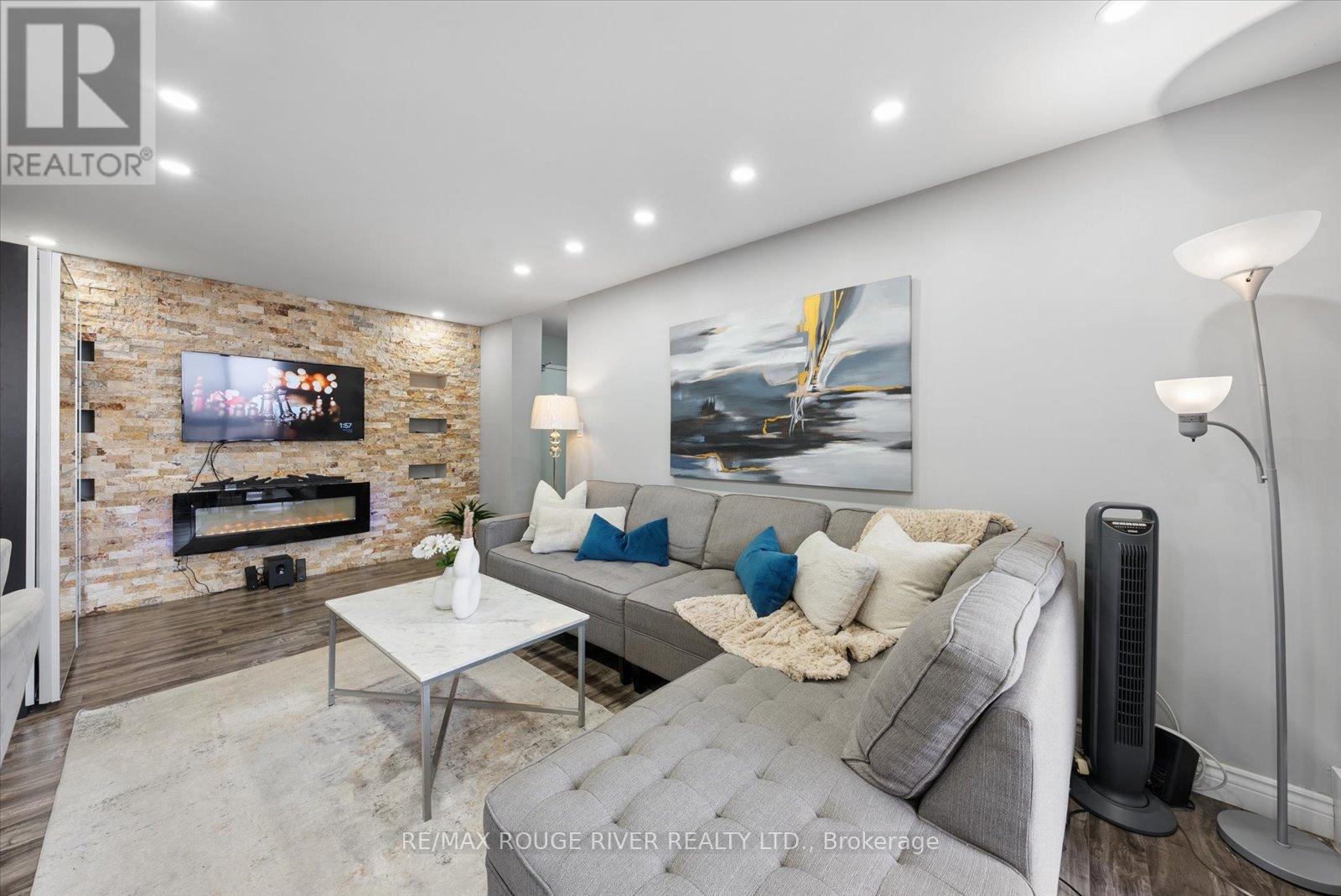 907 - 90 Ling Road, Toronto, Ontario  M1E 4Y3 - Photo 7 - E12914304