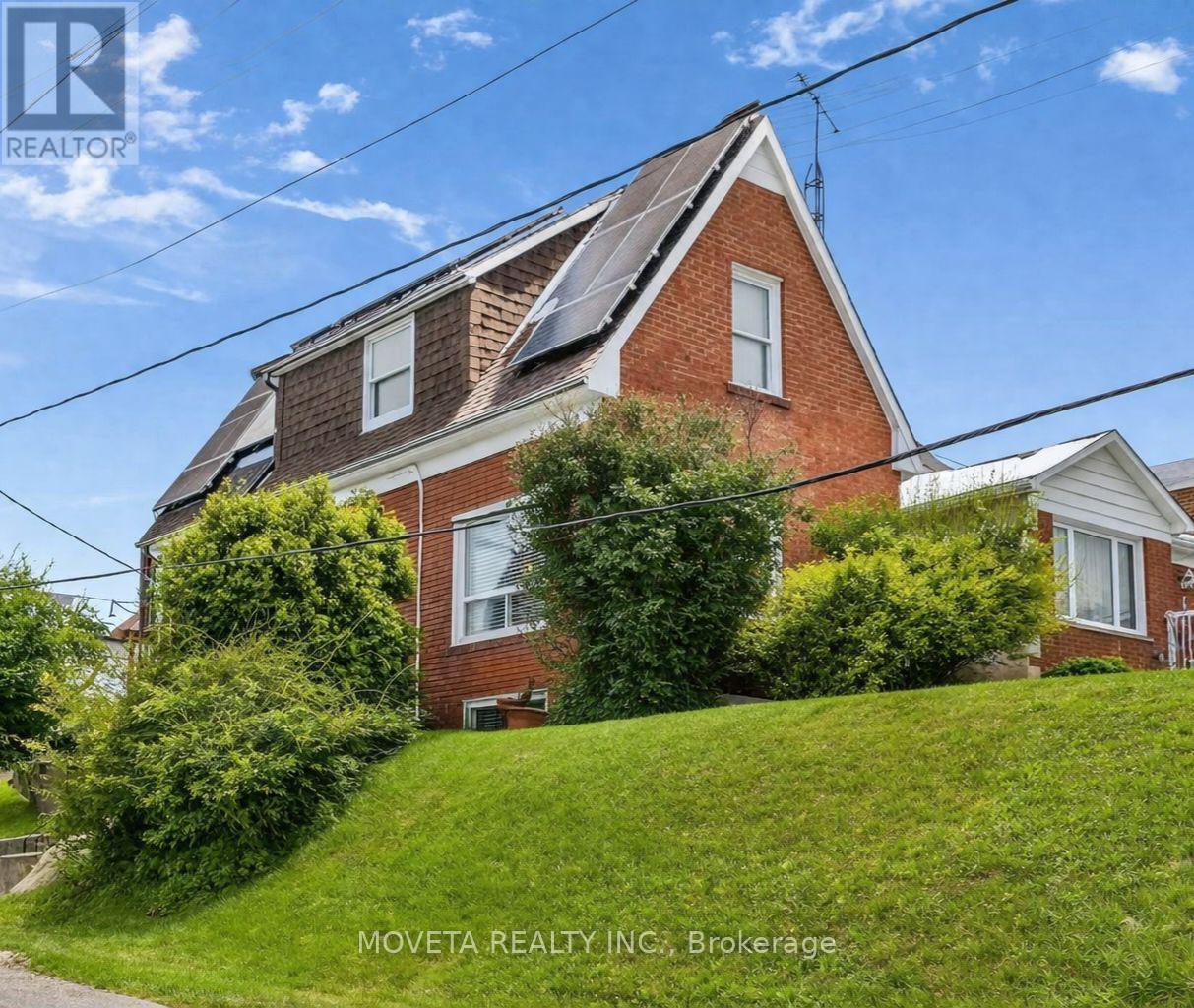 438 SILVERTHORN AVENUE, Toronto, Ontario