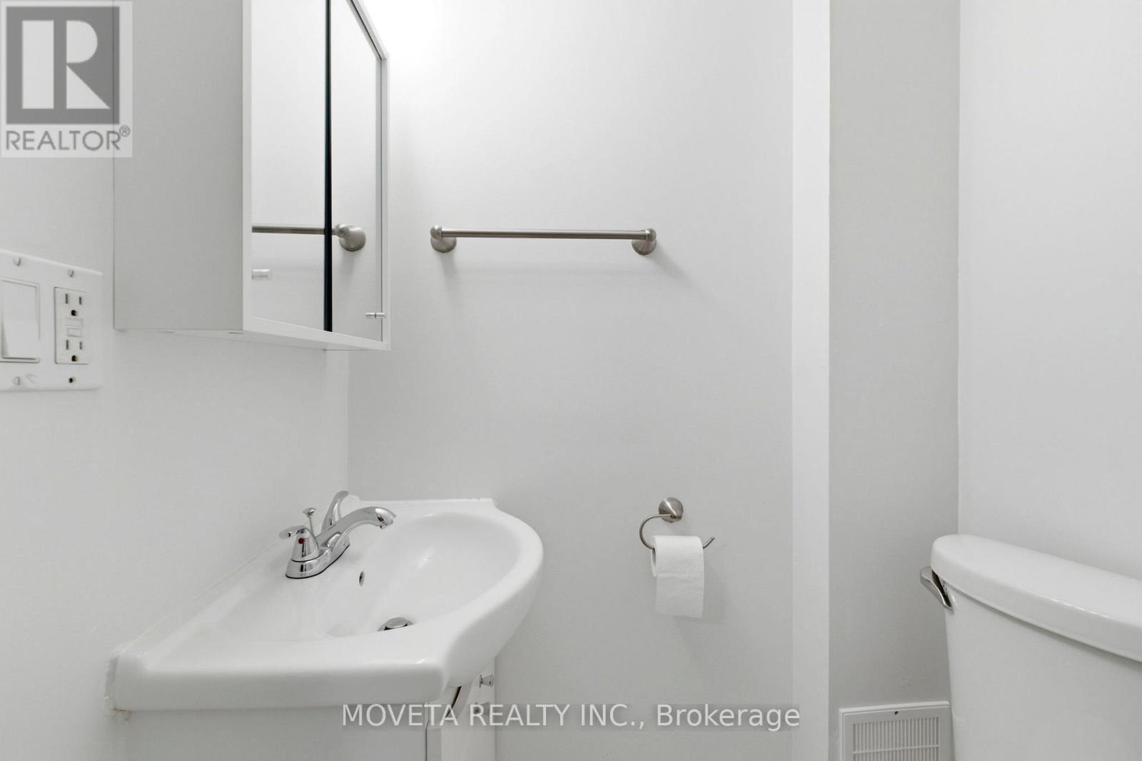 438 Silverthorn Avenue, Toronto, Ontario  M6M 3H5 - Photo 27 - W12878768