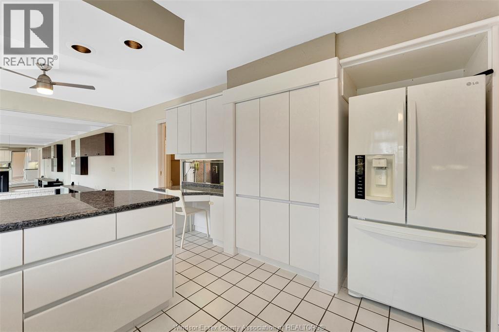 3748 Ouellette Avenue, Windsor, Ontario  N9E 3M7 - Photo 20 - 26007832