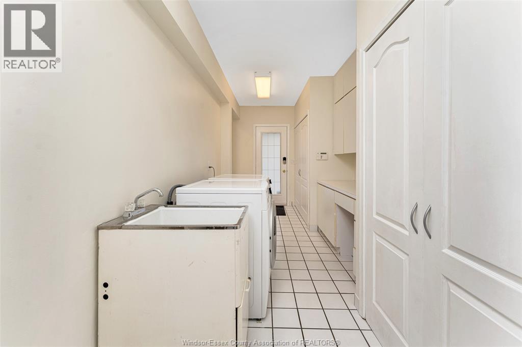 3748 Ouellette Avenue, Windsor, Ontario  N9E 3M7 - Photo 22 - 26007832