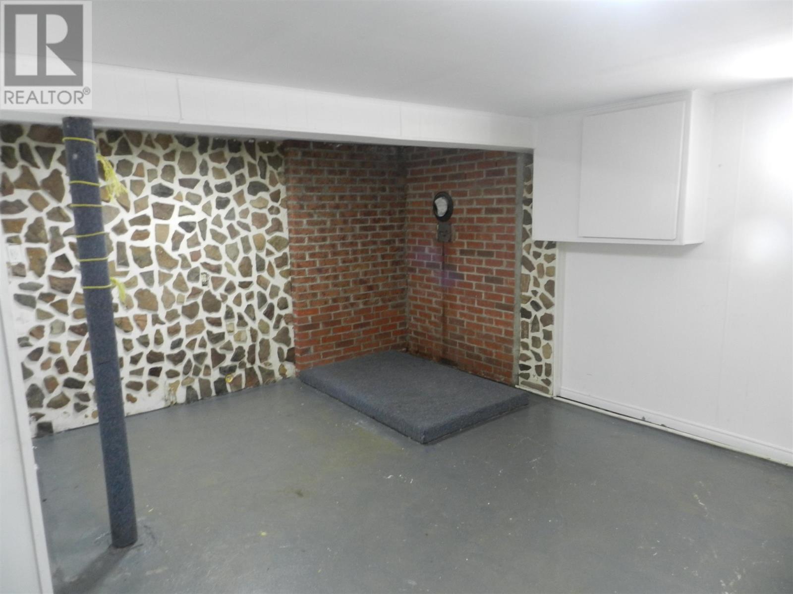 178 Hillside Dr S, Elliot Lake, Ontario  P5A 1N3 - Photo 4 - SM260557