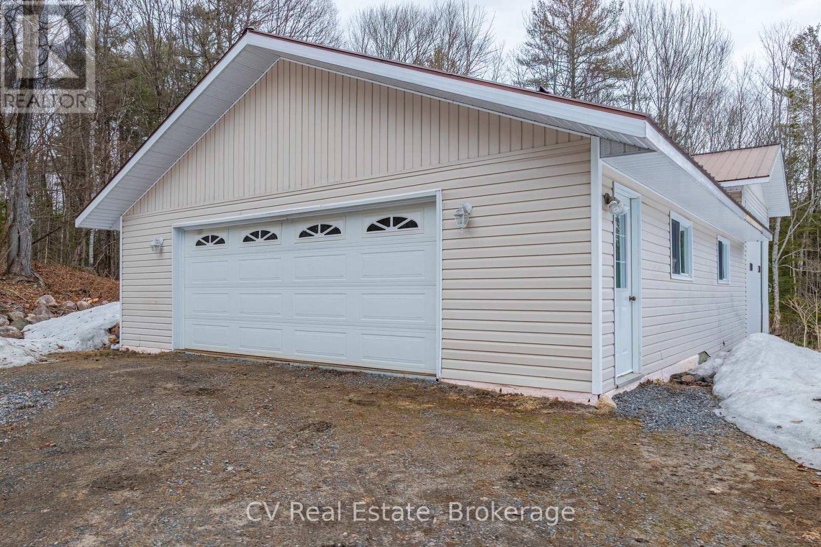 1183 Echo Lake Road, Lake Of Bays, Ontario  P0B 1A0 - Photo 38 - X12986702