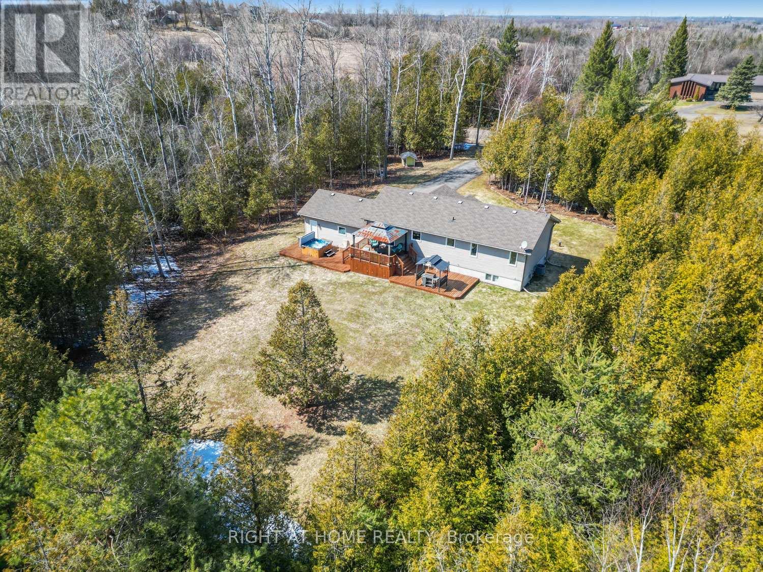 216 Mount Horeb Road, Kawartha Lakes, Ontario  K9V 4R4 - Photo 5 - X12986712
