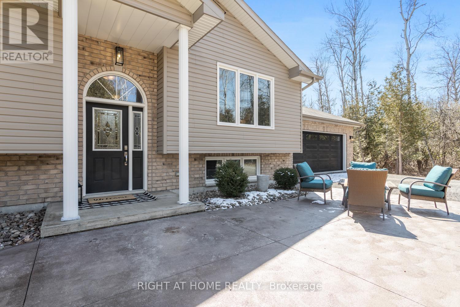 216 Mount Horeb Road, Kawartha Lakes, Ontario  K9V 4R4 - Photo 6 - X12986712
