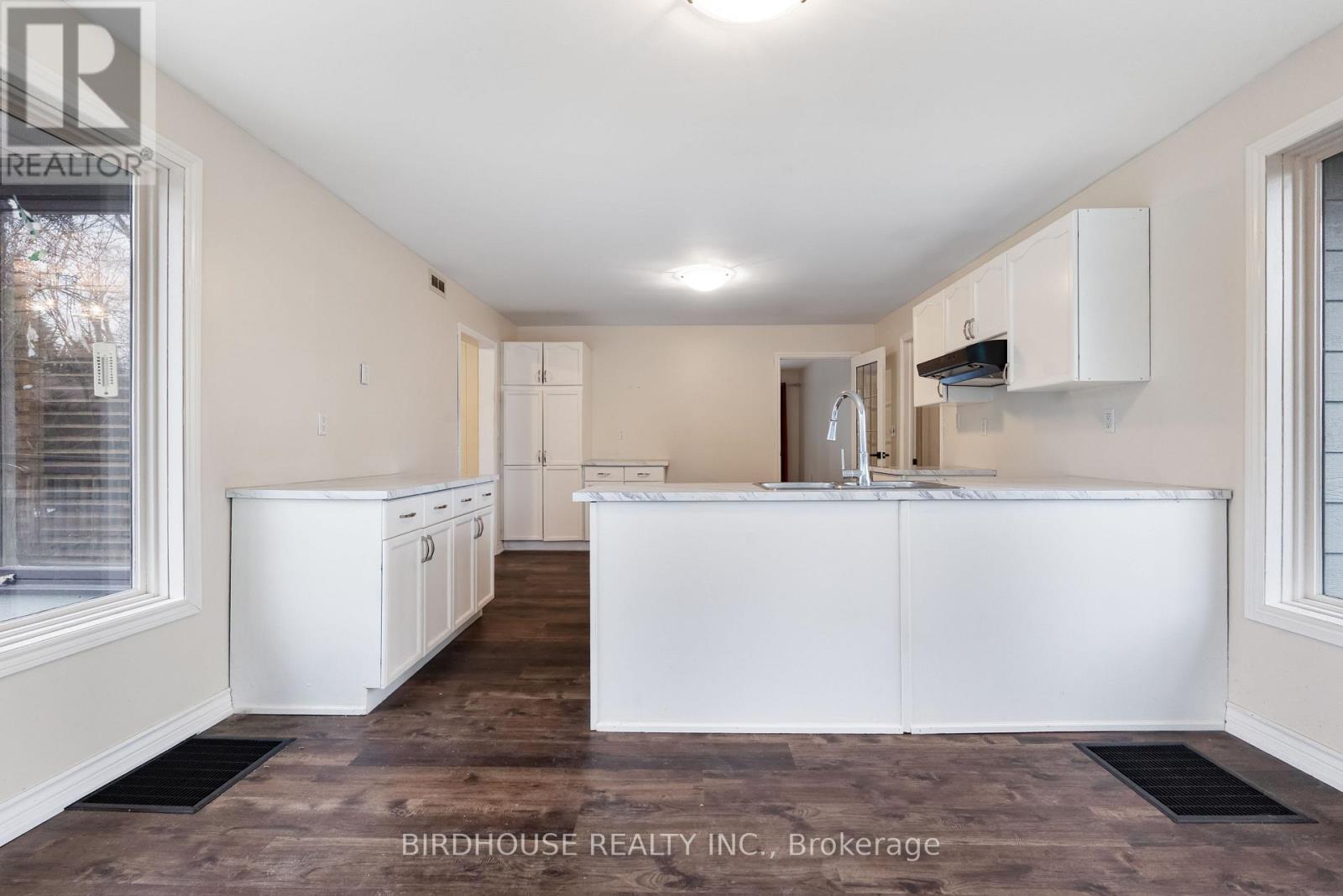 102 Edwina Drive, Trent Lakes, Ontario  K0M 1A0 - Photo 13 - X12986720