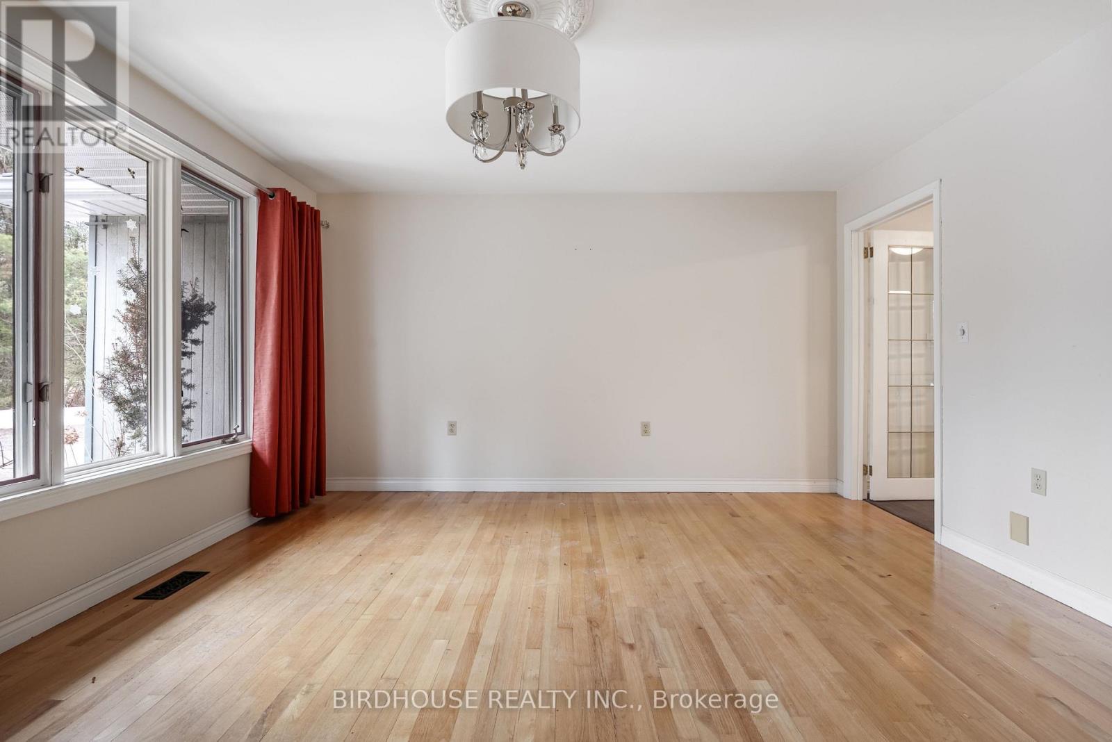 102 Edwina Drive, Trent Lakes, Ontario  K0M 1A0 - Photo 8 - X12986720