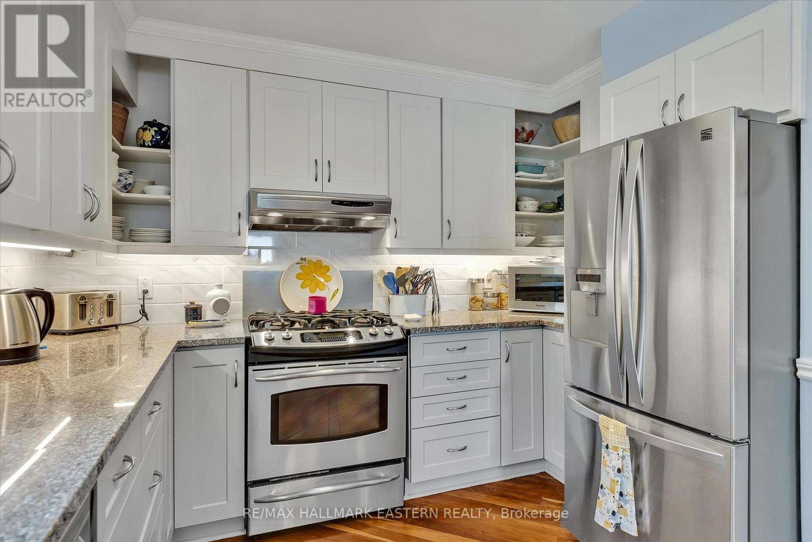 959 Golfview Road, Peterborough, Ontario  K9J 7W2 - Photo 7 - X12986732