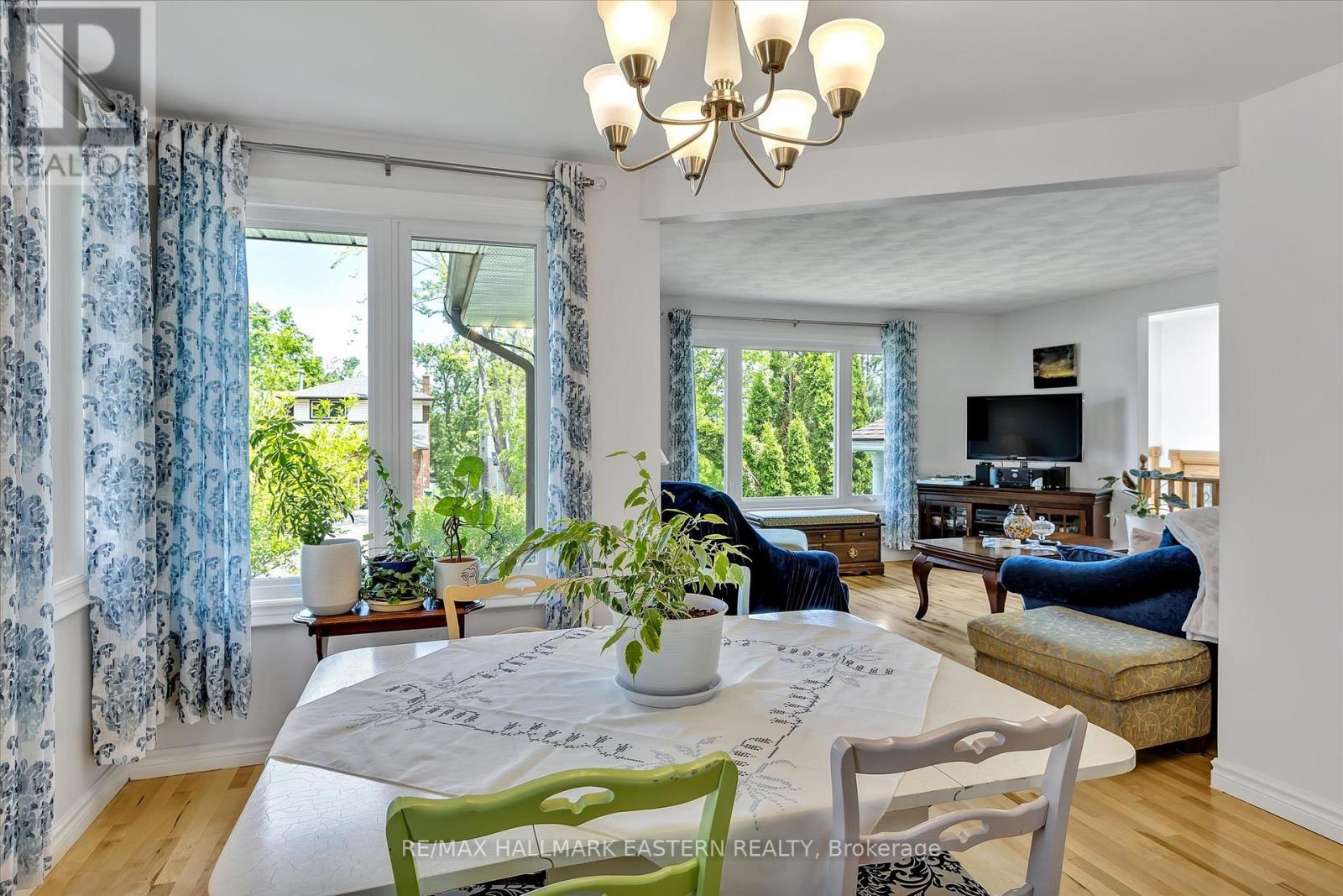 959 Golfview Road, Peterborough, Ontario  K9J 7W2 - Photo 9 - X12986732