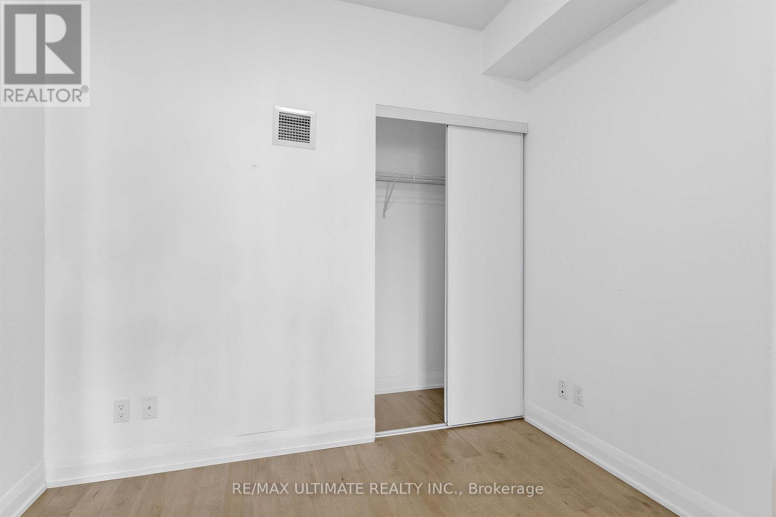 1101 - 403 Church Street, Toronto, Ontario  M5B 1L6 - Photo 17 - C12986676