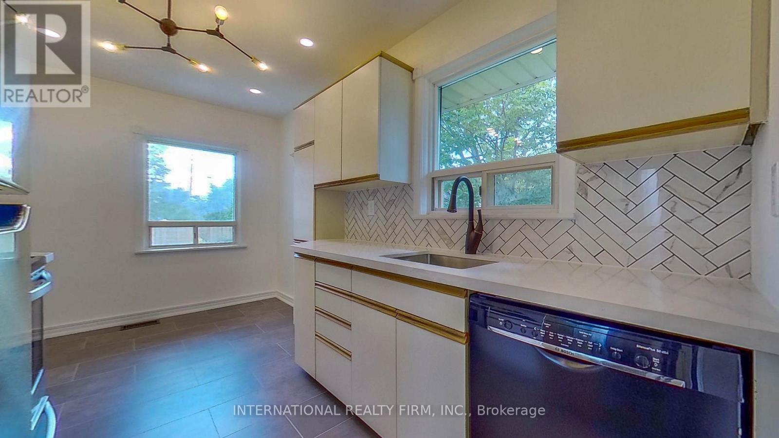 85 Churchill Avenue, Toronto, Ontario  M2N 1Y8 - Photo 11 - C12986718