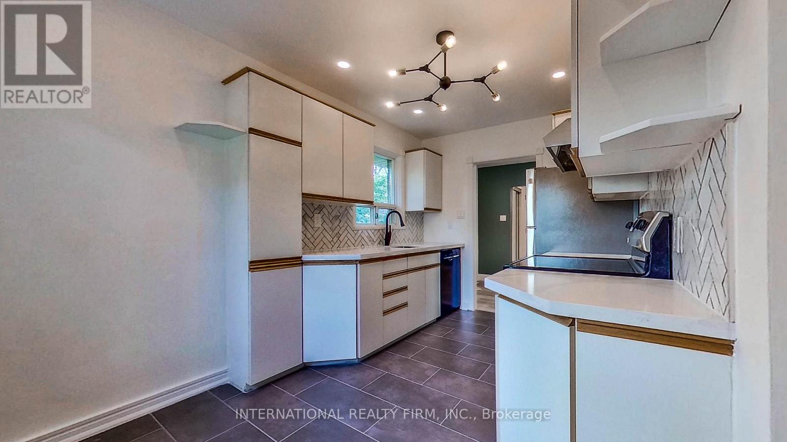 85 Churchill Avenue, Toronto, Ontario  M2N 1Y8 - Photo 14 - C12986718