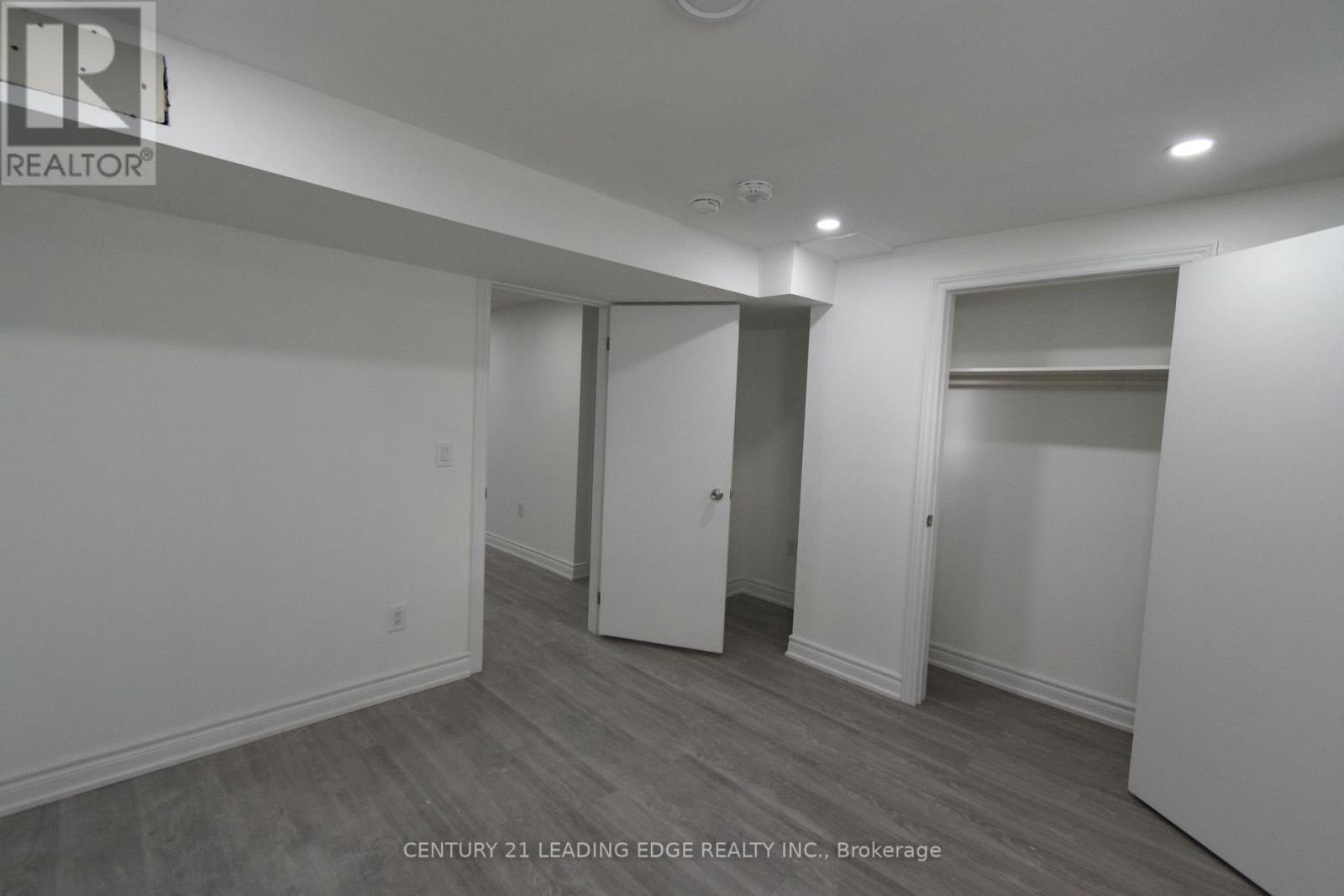 45 Lofthouse Drive, Whitby, Ontario  L1R 1W5 - Photo 9 - E12986762