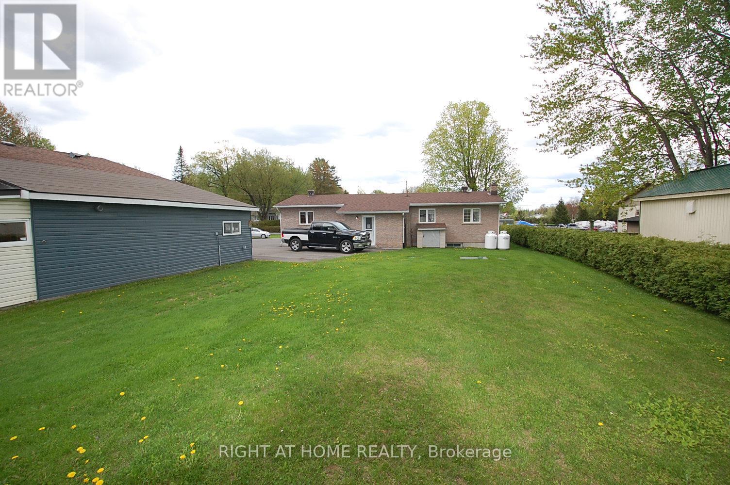 312 Ramage Road, Clarence-Rockland, Ontario  K4K 1K7 - Photo 10 - X12986730