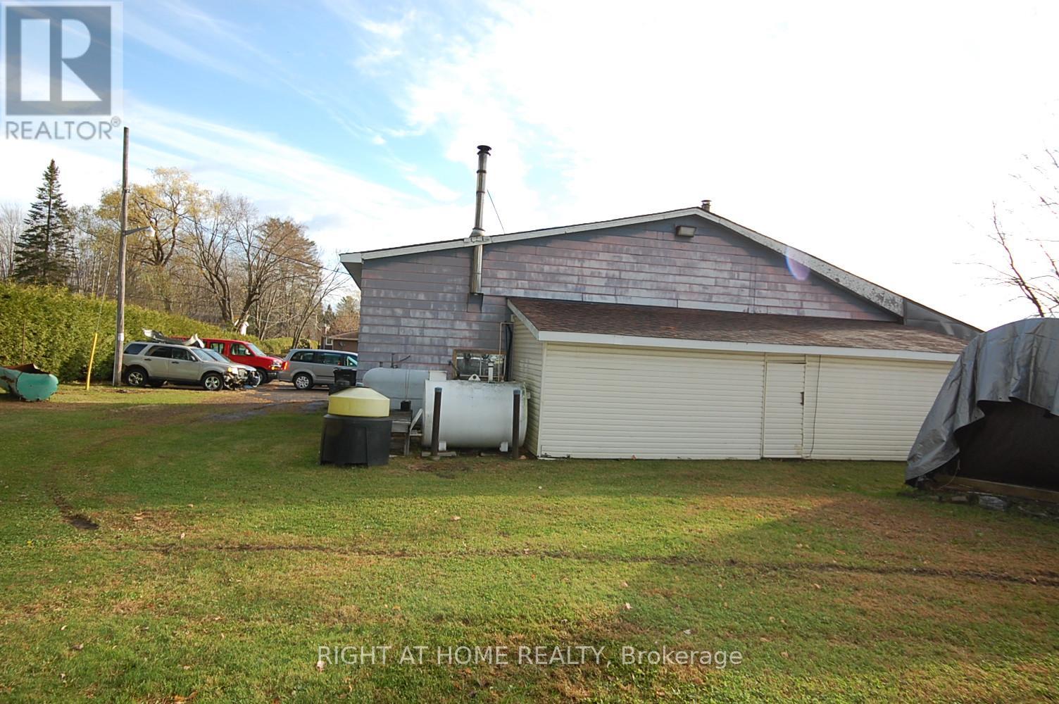 312 Ramage Road, Clarence-Rockland, Ontario  K4K 1K7 - Photo 12 - X12986730