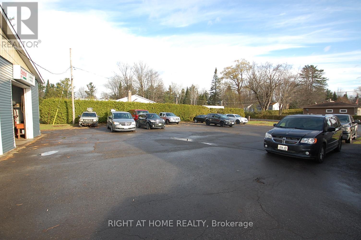 312 Ramage Road, Clarence-Rockland, Ontario  K4K 1K7 - Photo 15 - X12986730