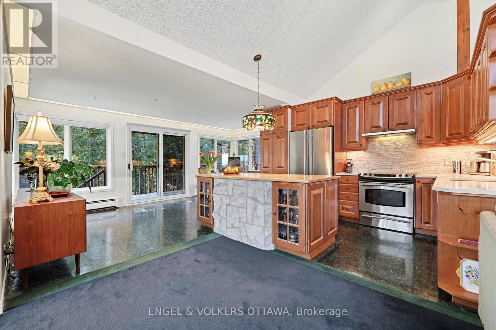 4637 Northwoods Drive, Ottawa, Ontario  K0A 3M0 - Photo 19 - X12986764