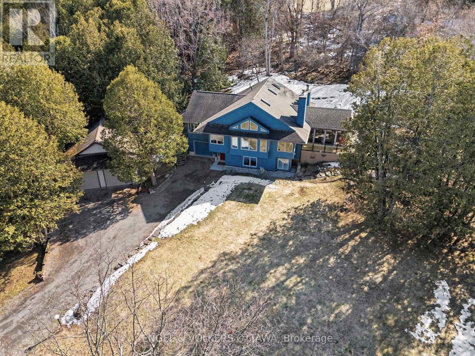 4637 Northwoods Drive, Ottawa, Ontario  K0A 3M0 - Photo 3 - X12986764