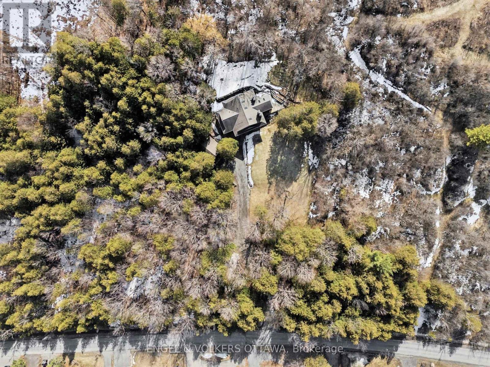 4637 Northwoods Drive, Ottawa, Ontario  K0A 3M0 - Photo 39 - X12986764