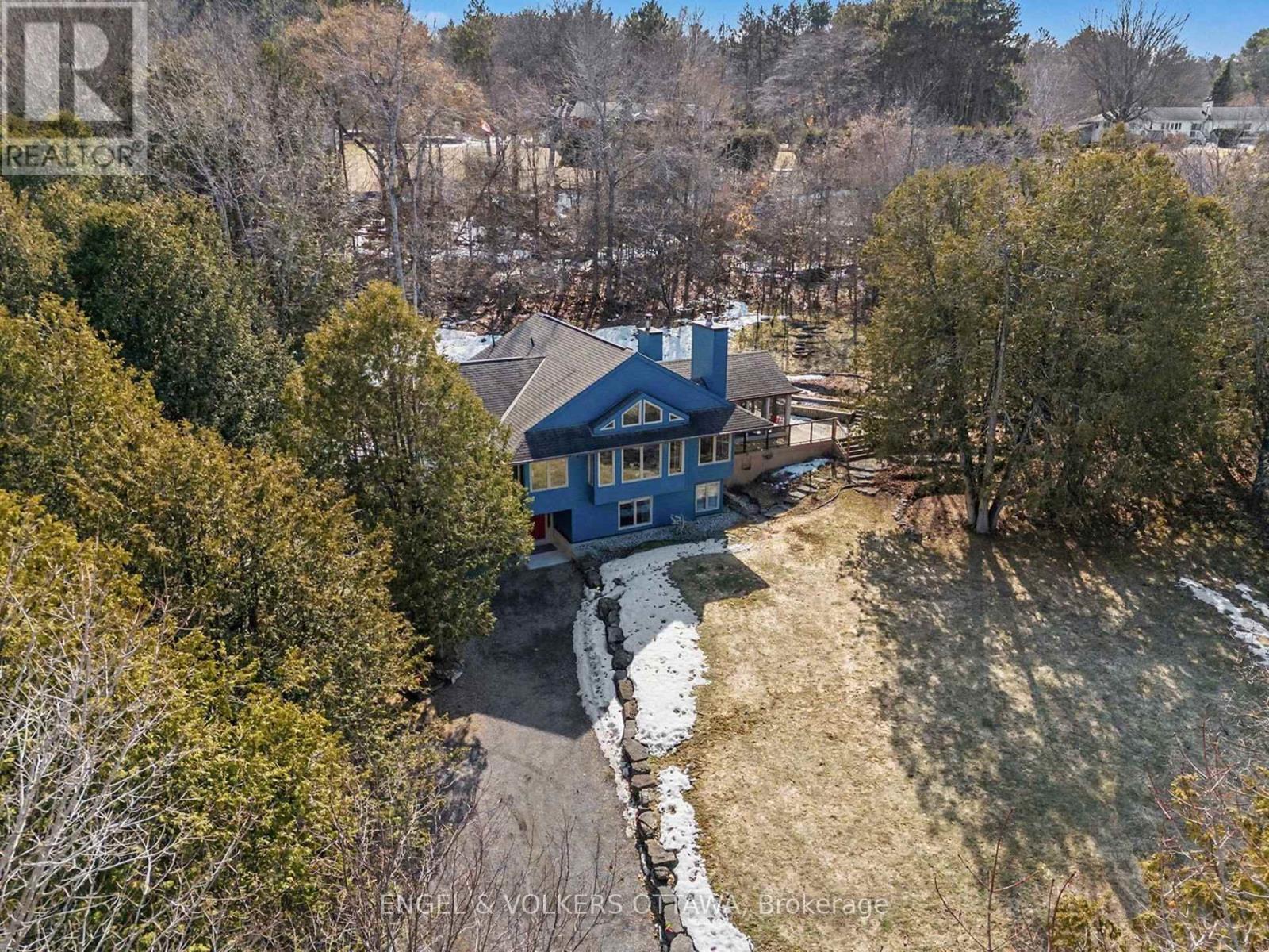 4637 Northwoods Drive, Ottawa, Ontario  K0A 3M0 - Photo 41 - X12986764