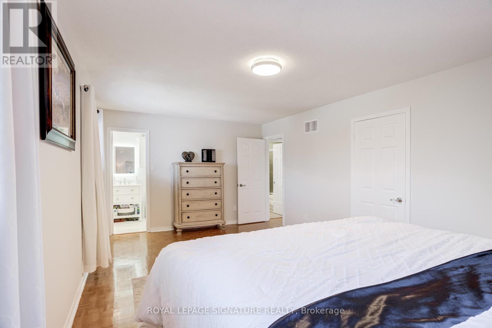 5 Longhouse Street, Vaughan, Ontario  L4L 4Z3 - Photo 14 - N12986724