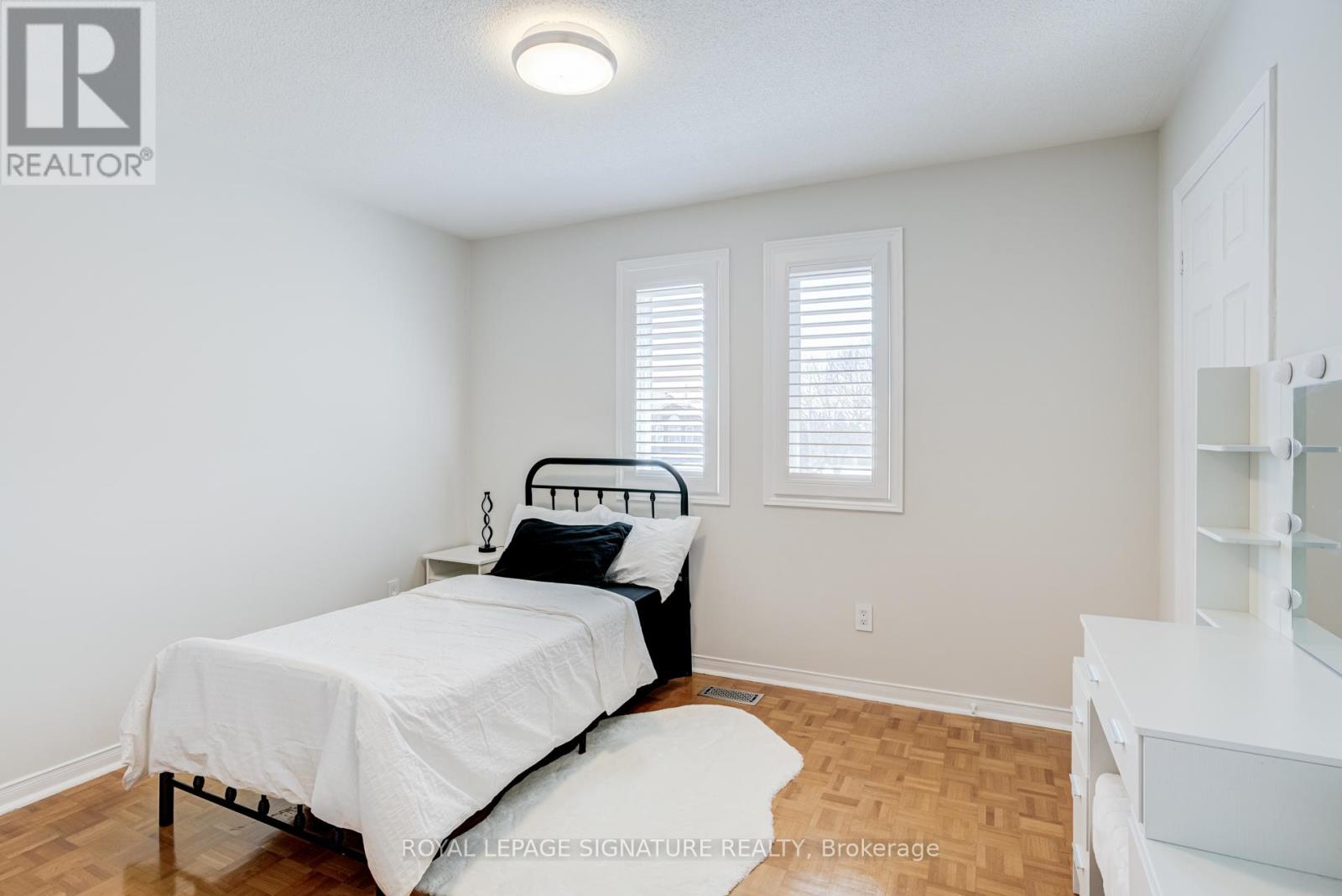 5 Longhouse Street, Vaughan, Ontario  L4L 4Z3 - Photo 17 - N12986724