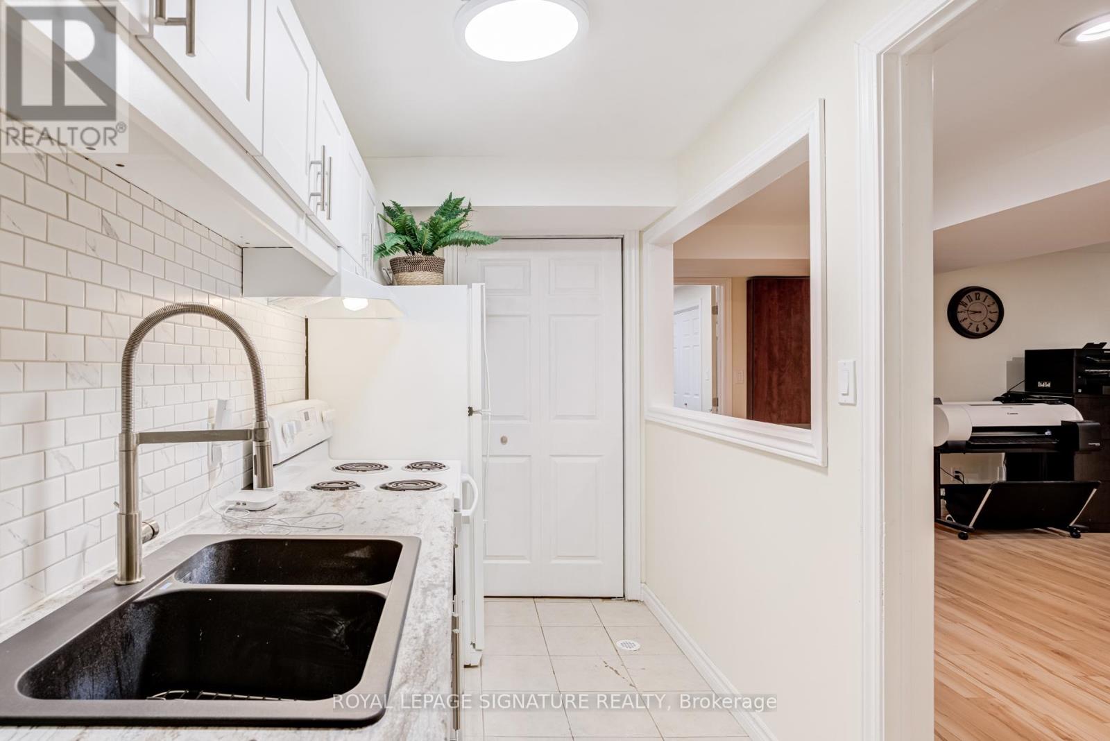 5 Longhouse Street, Vaughan, Ontario  L4L 4Z3 - Photo 29 - N12986724