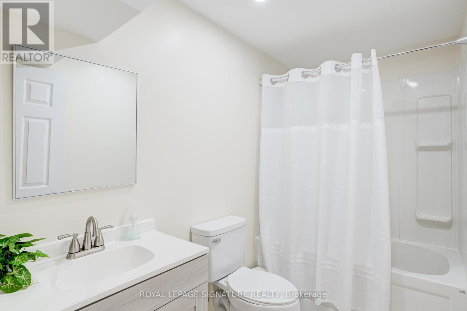 5 Longhouse Street, Vaughan, Ontario  L4L 4Z3 - Photo 30 - N12986724