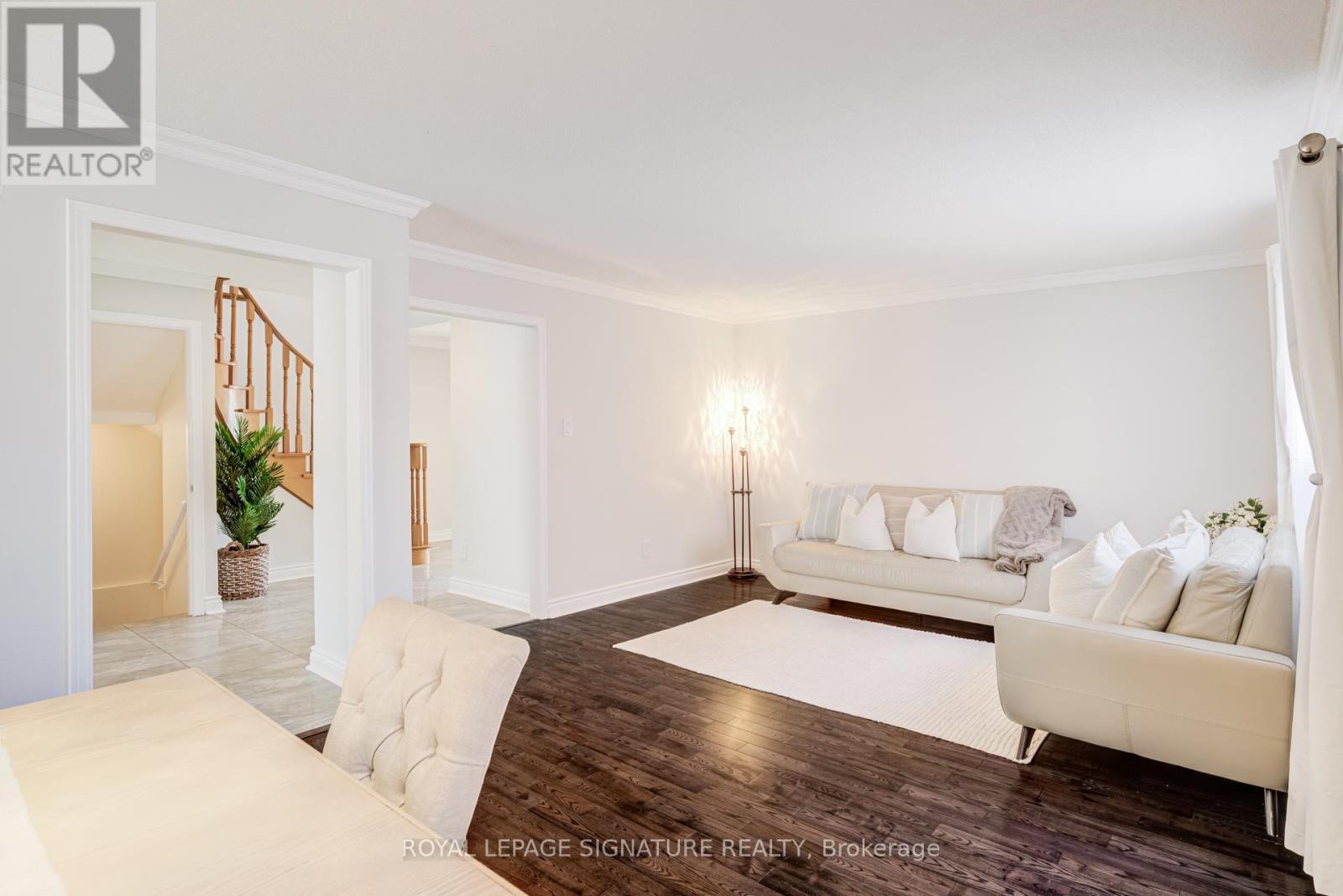 5 Longhouse Street, Vaughan, Ontario  L4L 4Z3 - Photo 5 - N12986724