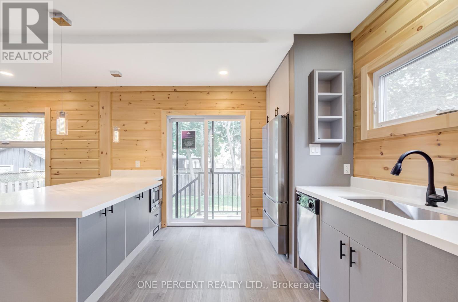 57 Rosehill Drive, Whitchurch-Stouffville, Ontario L4A 2Y3 - Photo 6 - N12986766