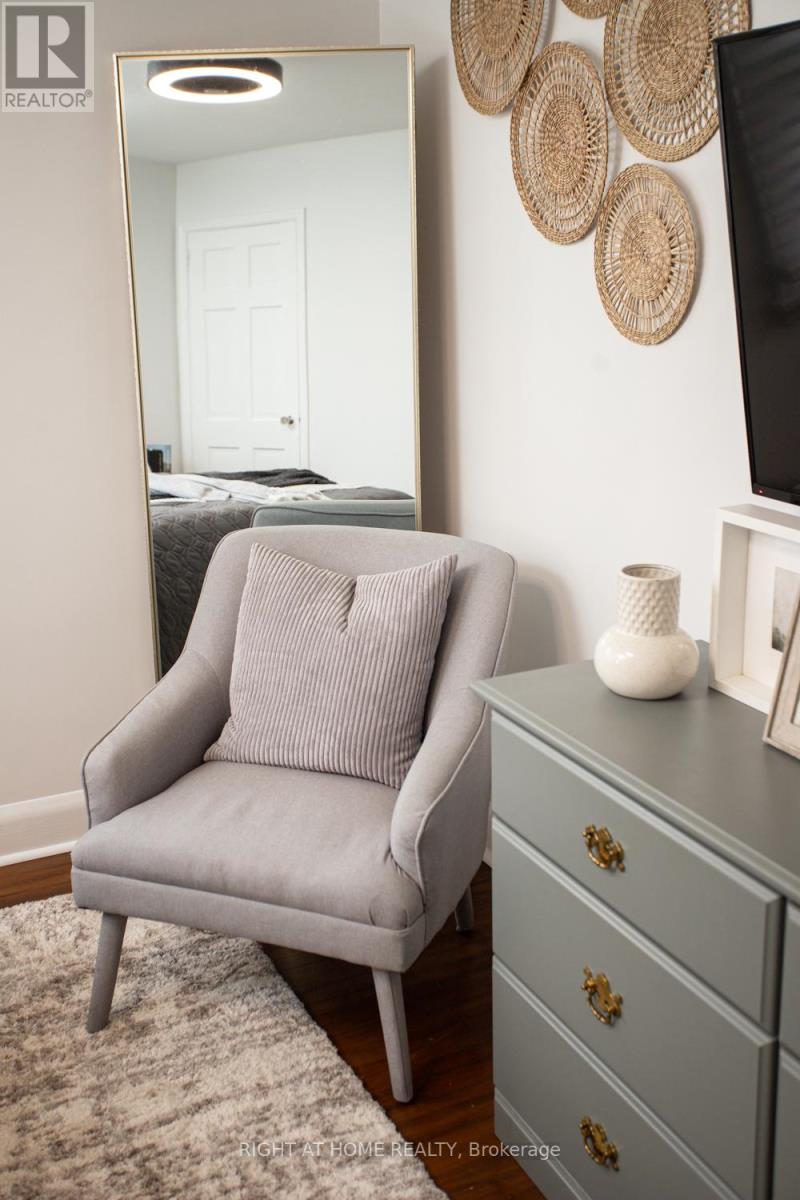 52 Highland Avenue, Barrie, Ontario  L4M 1N3 - Photo 17 - S12986770