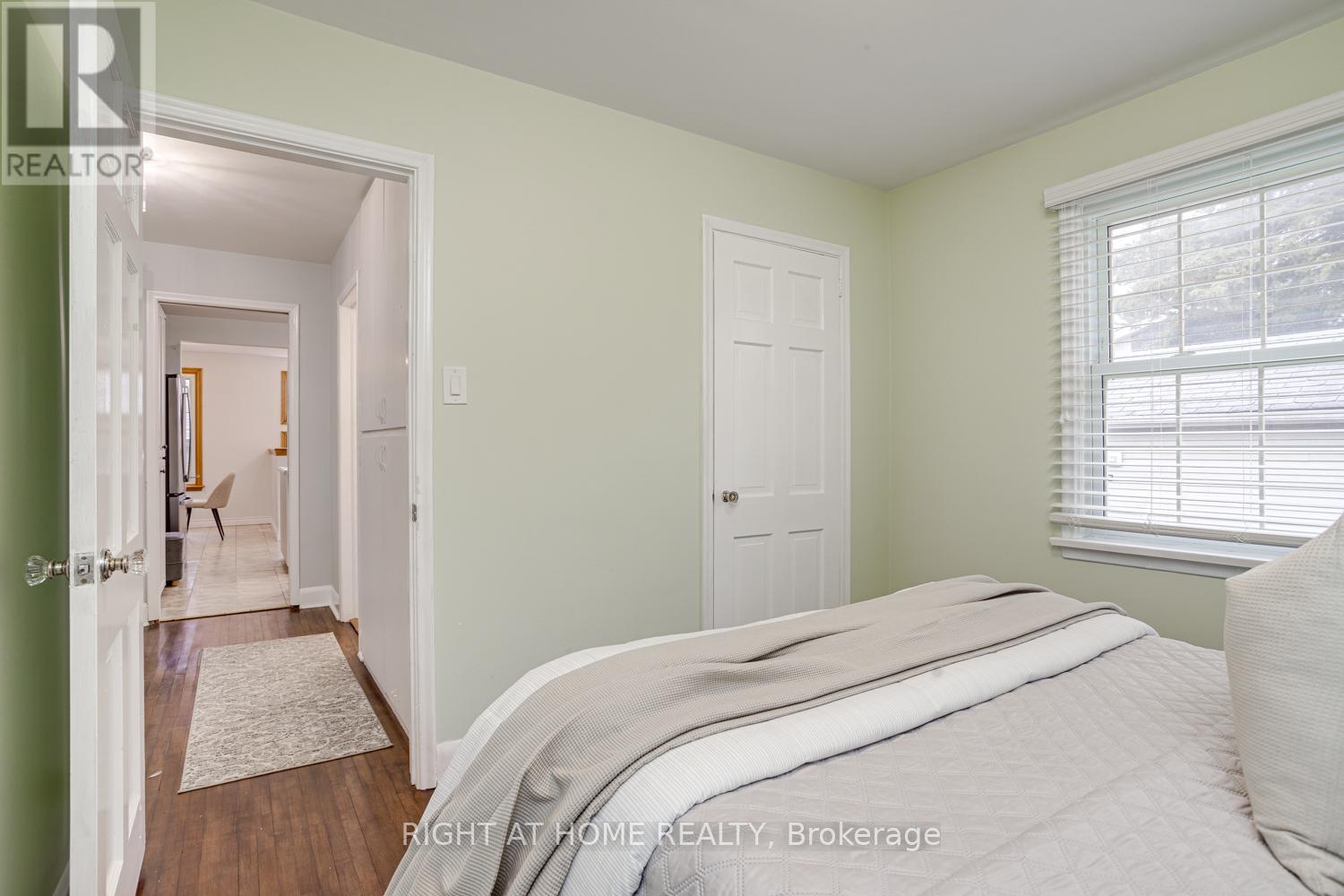 52 Highland Avenue, Barrie, Ontario  L4M 1N3 - Photo 21 - S12986770