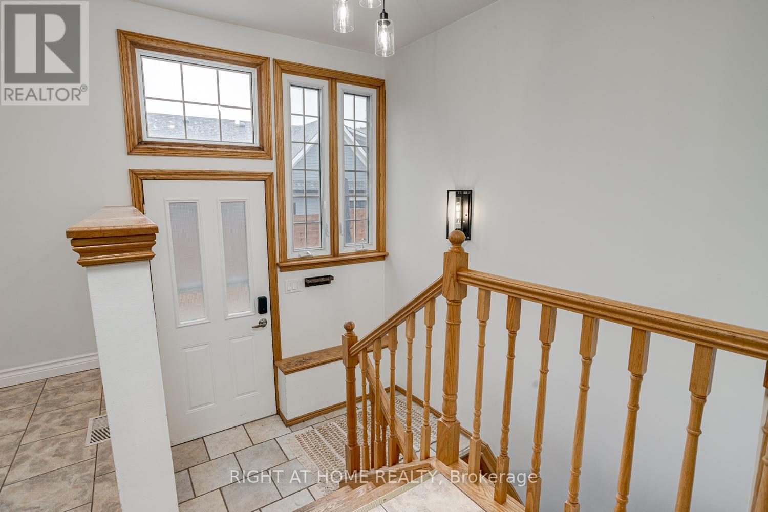 52 Highland Avenue, Barrie, Ontario  L4M 1N3 - Photo 22 - S12986770