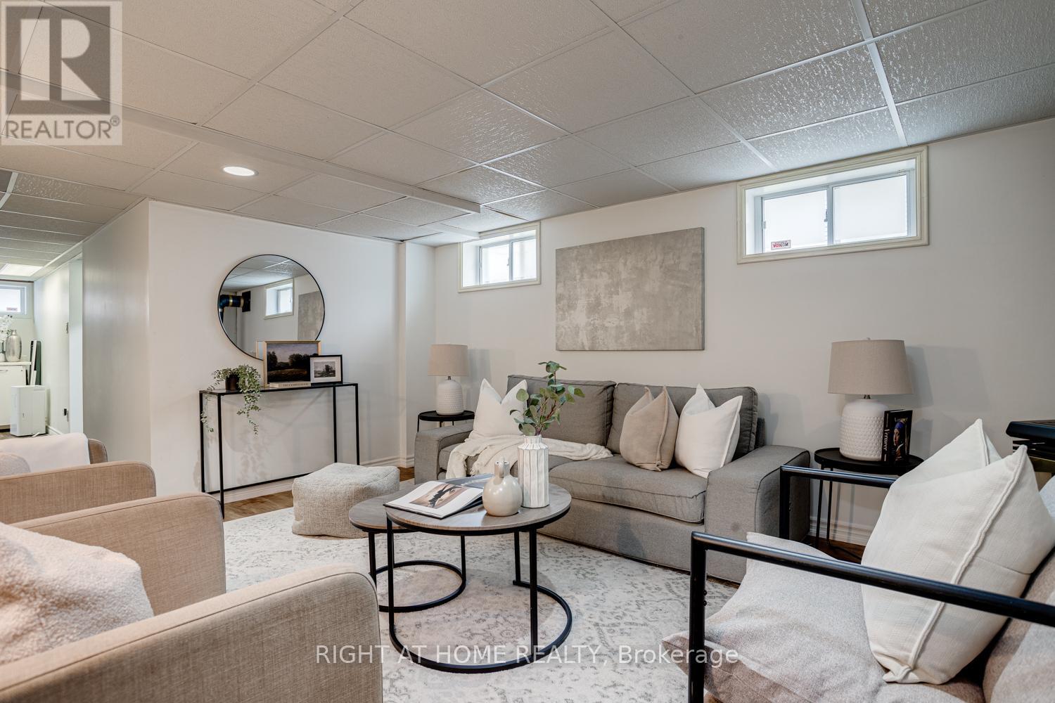 52 Highland Avenue, Barrie, Ontario  L4M 1N3 - Photo 25 - S12986770