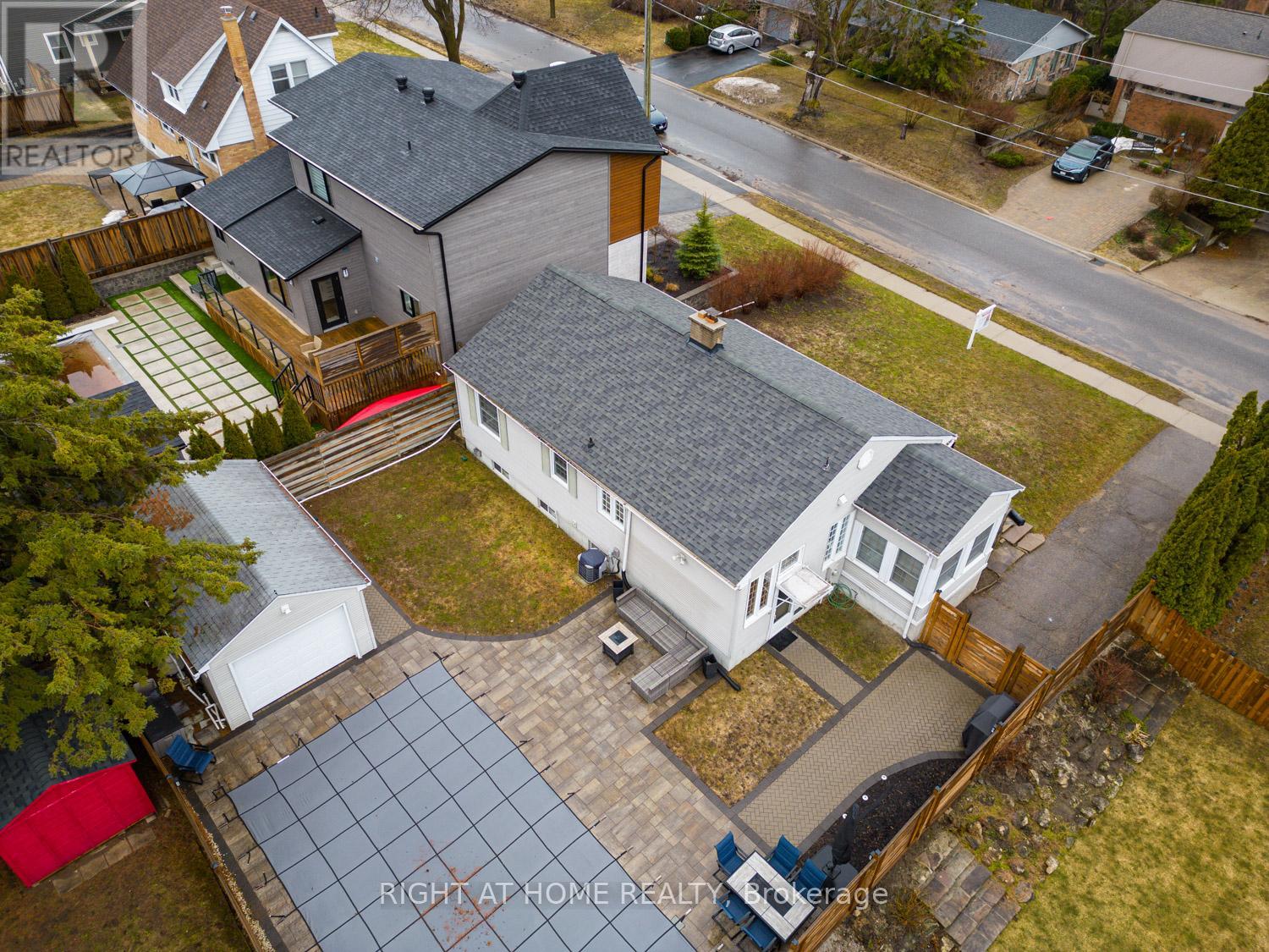 52 Highland Avenue, Barrie, Ontario  L4M 1N3 - Photo 32 - S12986770