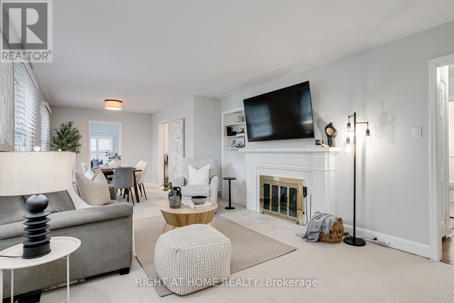 52 Highland Avenue, Barrie, Ontario  L4M 1N3 - Photo 4 - S12986770