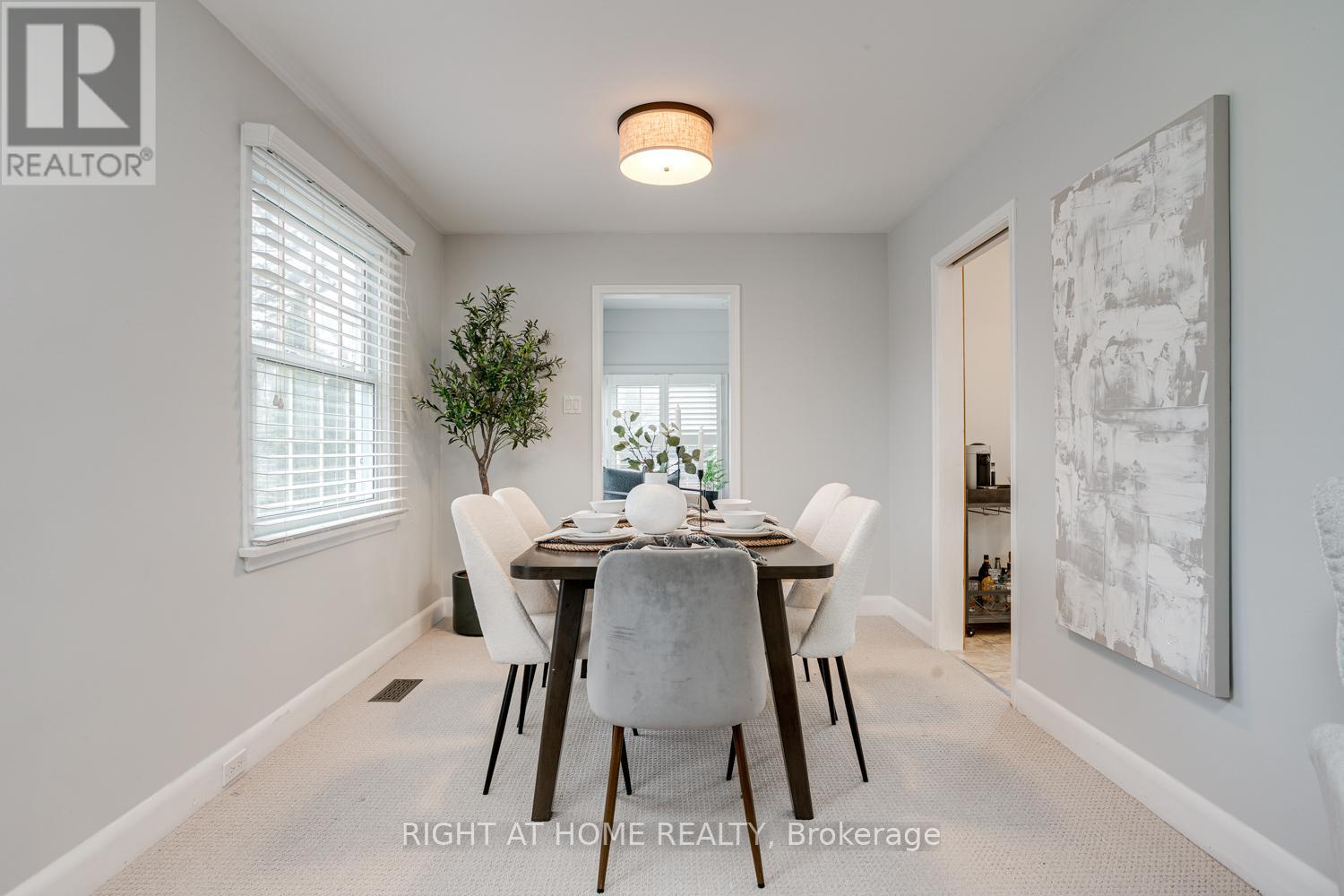 52 Highland Avenue, Barrie, Ontario  L4M 1N3 - Photo 8 - S12986770