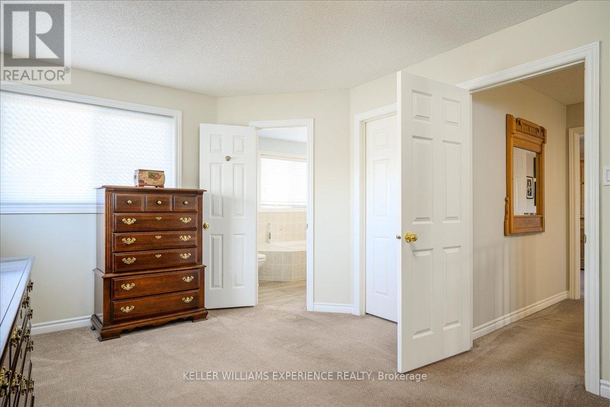 25 Muir Drive, Barrie, Ontario  L4N 0J1 - Photo 37 - S12986590