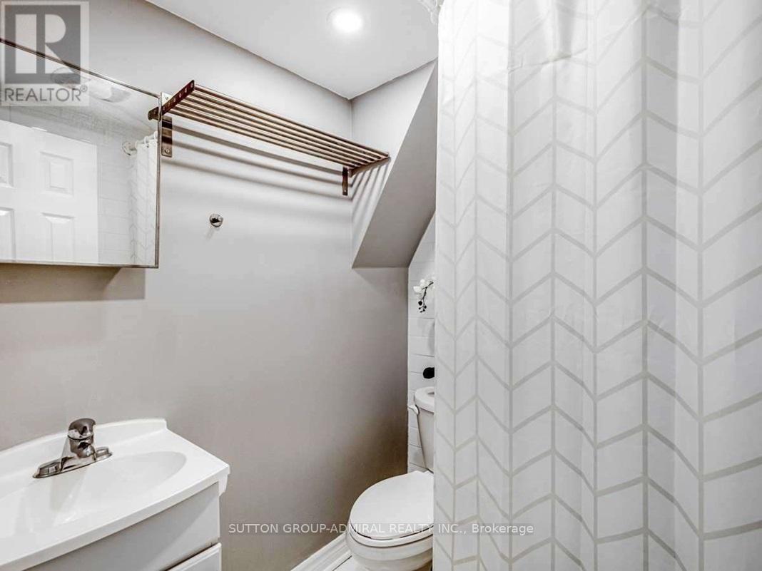 Basement - 6 Fallowfield Road, Toronto (Rexdale-Kipling), Ontario  M9W 2W2 - Photo 5 - W12986684