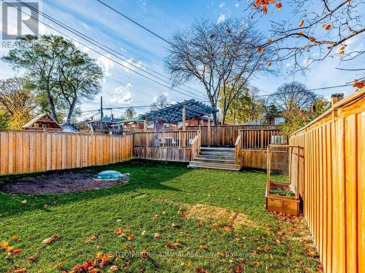 Basement - 6 Fallowfield Road, Toronto (Rexdale-Kipling), Ontario  M9W 2W2 - Photo 8 - W12986684