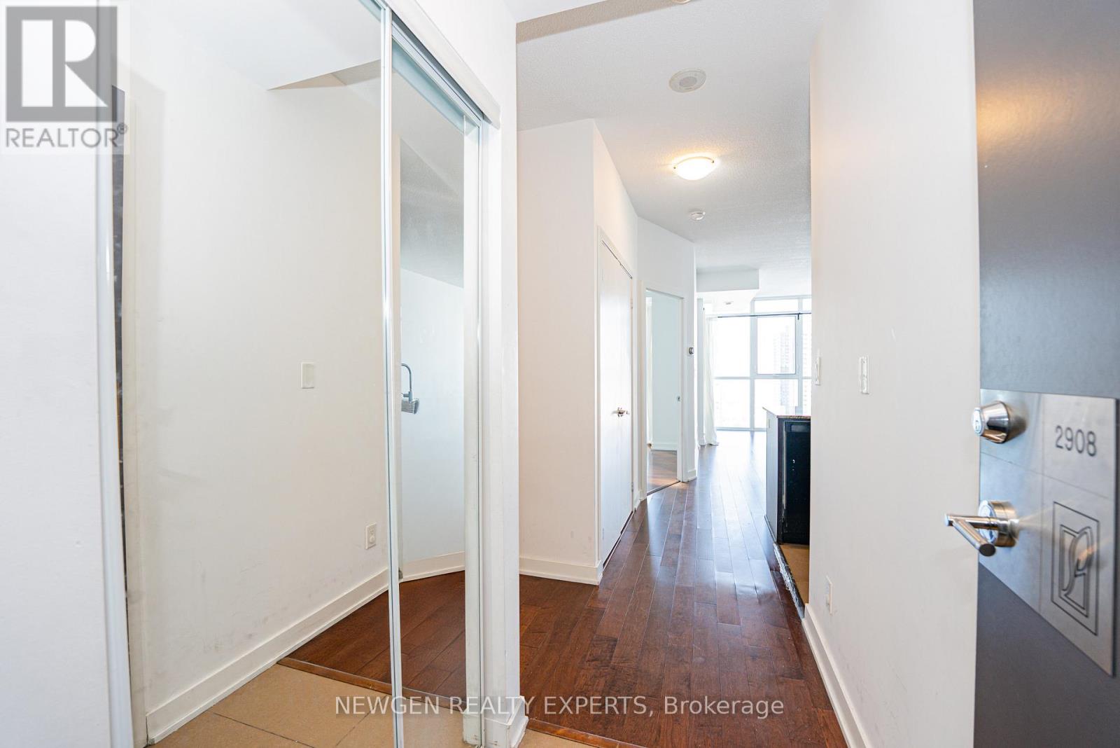 2908 - 4070 Confederation Parkway, Mississauga, Ontario  L5B 0E9 - Photo 11 - W12986694