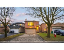 19 WAYNE NICOL DRIVE, Brampton, Ontario
