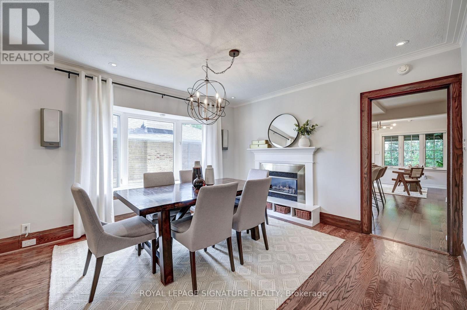 61 Government Road, Toronto (Kingsway South), Ontario  M8X 1W3 - Photo 13 - W12986716