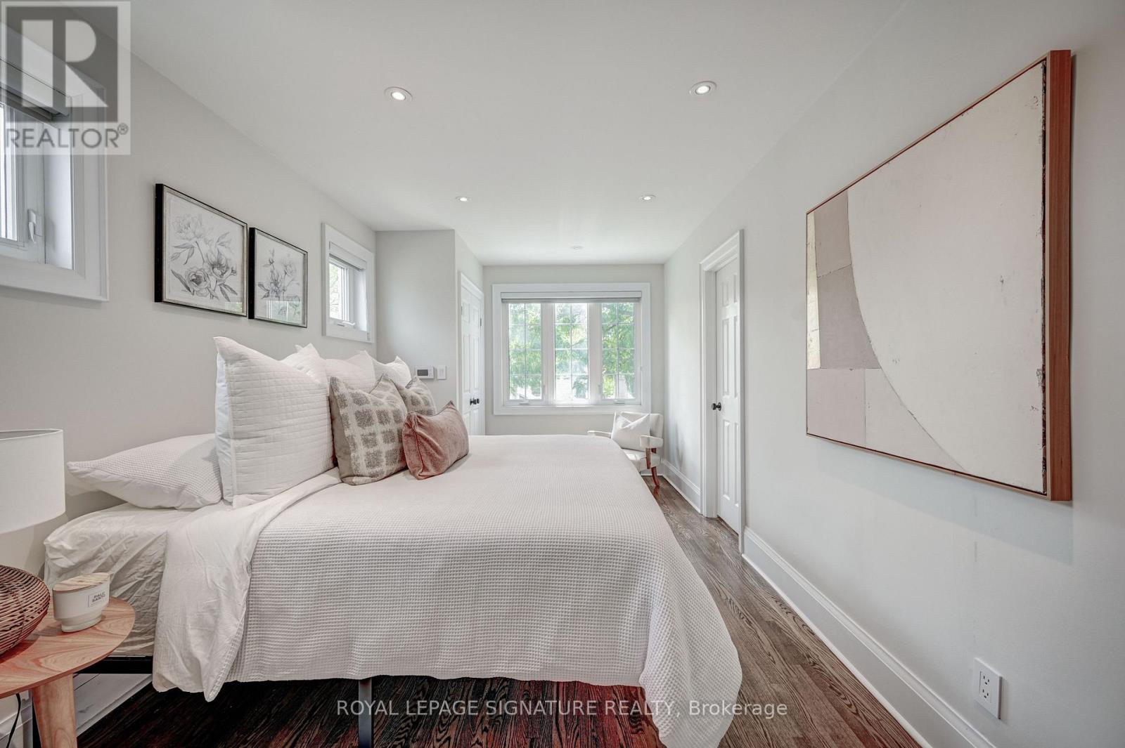 61 Government Road, Toronto (Kingsway South), Ontario  M8X 1W3 - Photo 31 - W12986716