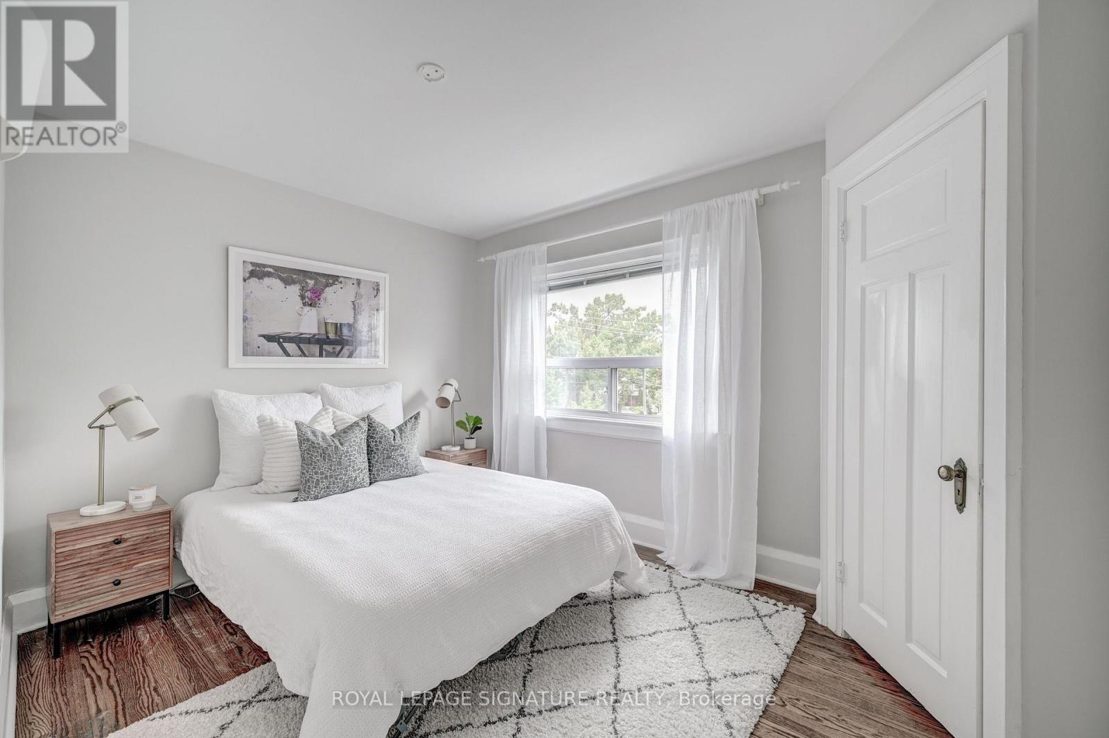 61 Government Road, Toronto (Kingsway South), Ontario  M8X 1W3 - Photo 37 - W12986716