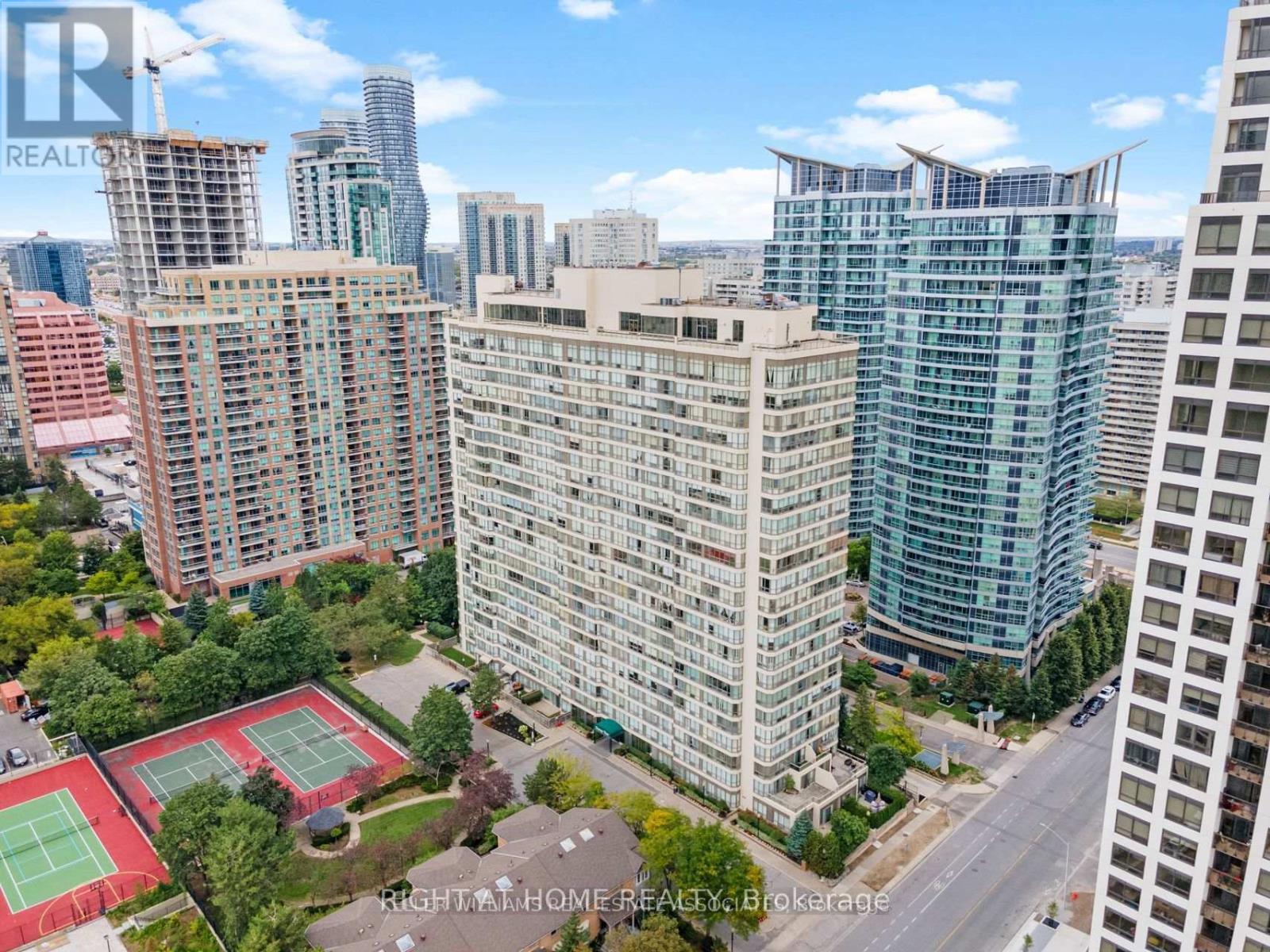 1810 - 55 Elm Drive W, Mississauga (City Centre), Ontario  L5B 3Z3 - Photo 21 - W12986736