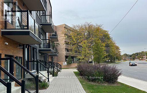 110 - 400 The East Mall, Toronto (Islington-City Centre West), Ontario  M9B 3Z9 - Photo 4 - W12986750