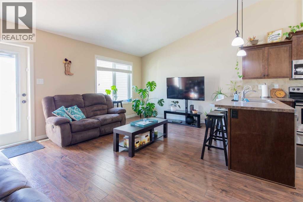 3, 213 Lettice Perry Road N, Lethbridge, Alberta  T1H 6Z3 - Photo 10 - A2299713