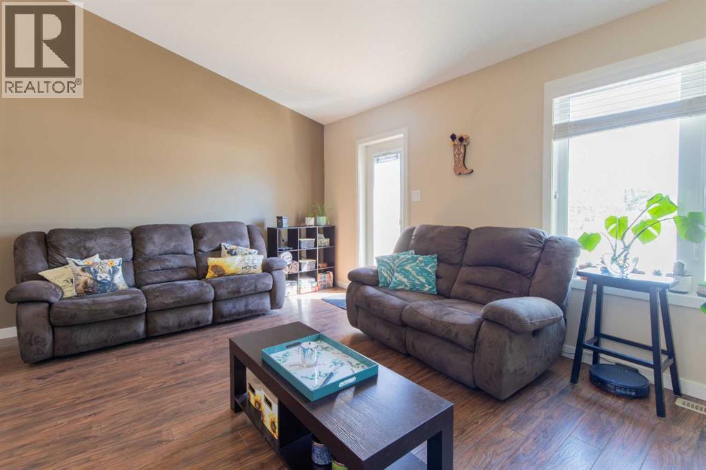 3, 213 Lettice Perry Road N, Lethbridge, Alberta  T1H 6Z3 - Photo 9 - A2299713