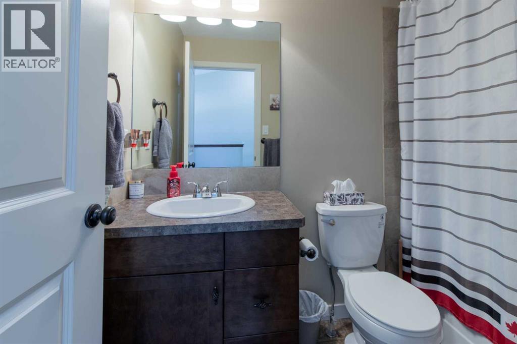 3, 213 Lettice Perry Road N, Lethbridge, Alberta  T1H 6Z3 - Photo 18 - A2299713